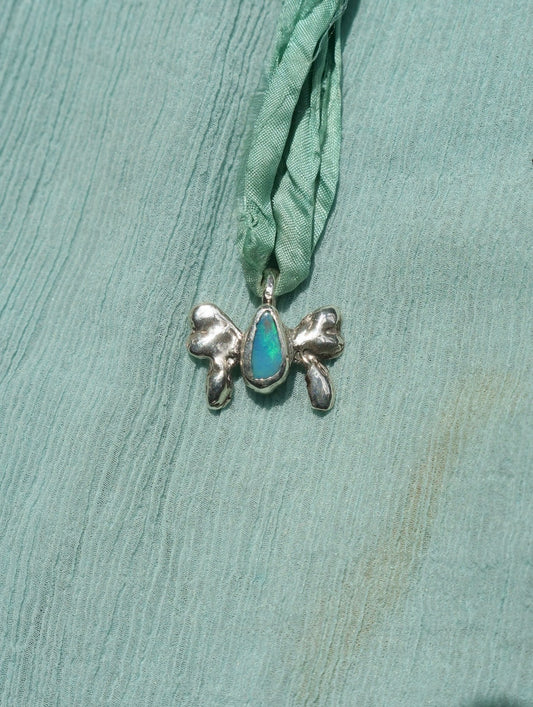 Pixie Flutterby Necklace
